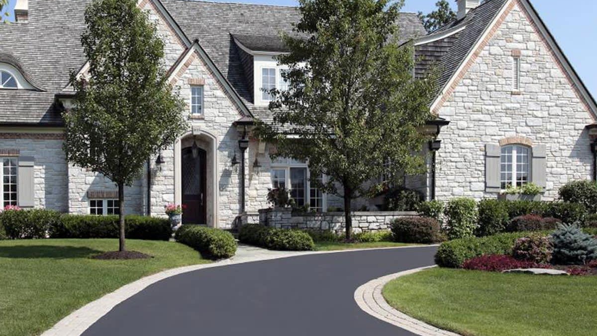 Curved Driveway Installation